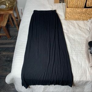 BLACK MAXI SKIRT